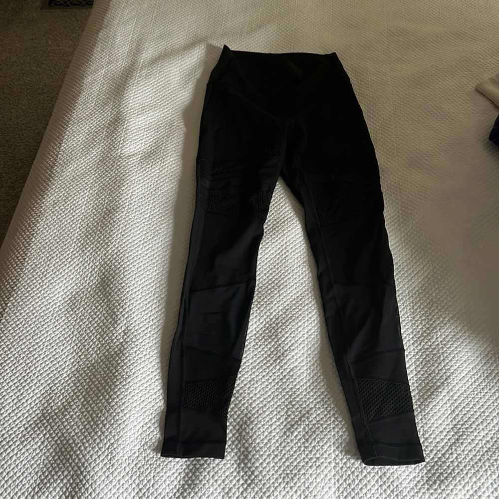 Gently worn lululemon Leggings